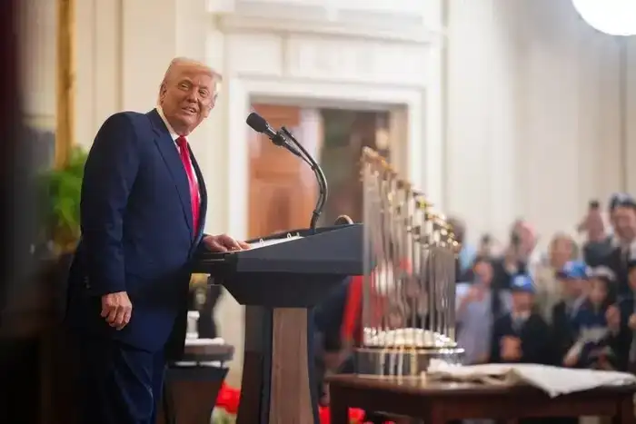 Трамп: США вивчають український досвід використання дронів у війні
