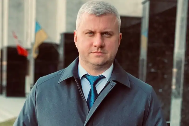 Бахматов на чолі, Зантарая в резерві: Банкова змінила керівництво столичних районів